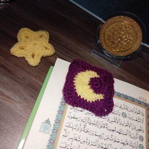 فاصيل كتب مغناطيسي